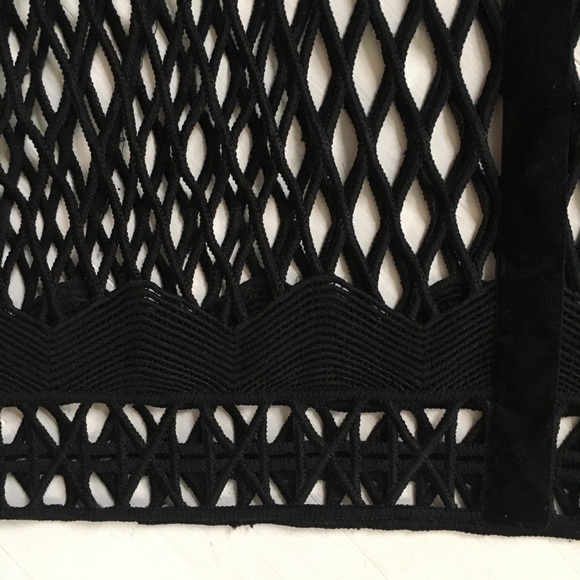 Stand-out peak a boo Topshop top - Picture 4 of 4